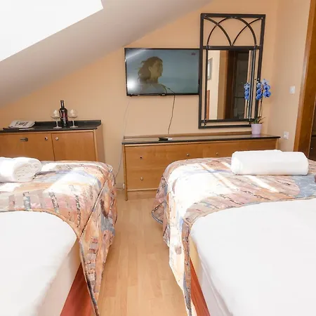 Vila Tade Bed and breakfast Debeljak