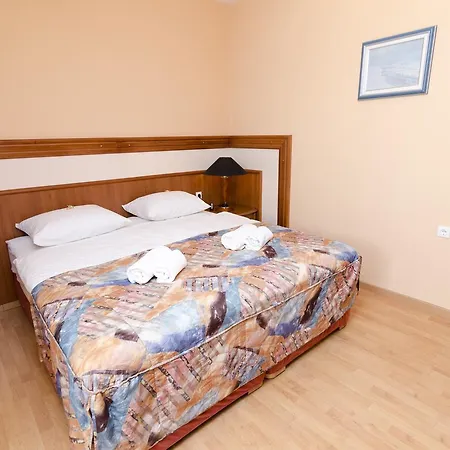 Bed and breakfast Vila Tade