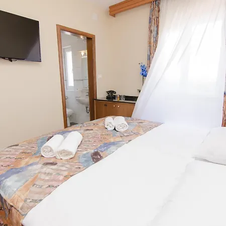 Vila Tade Bed & Breakfast